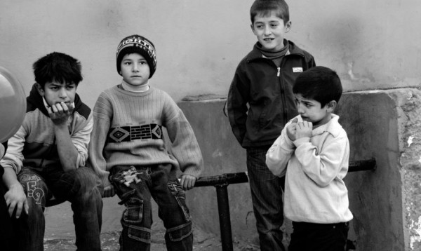 &laquo;Понимаю, что так с ребенком нельзя, но страшно по-другому&raquo;. Воспитатели &mdash; анонимно и честно о своей работе