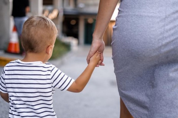 Уже опаздываем: 4 лайфхака, как быстро собрать ребенка