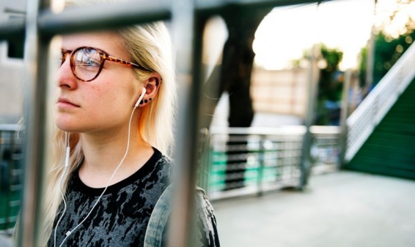 &laquo;Тебе пора стать нормальным человеком&raquo;. За что родители осуждают подростков